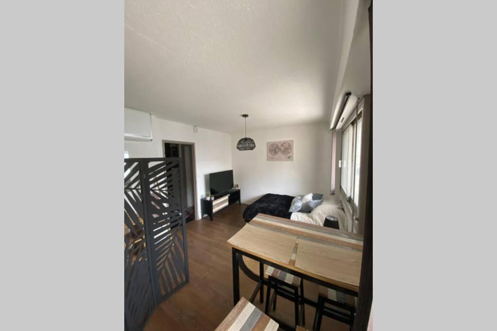 Le 13 Du Temple - Plein Coeur Centre Ville, Residence Privee, 5Mn Gare Sncf, Wifi Et Netflix Niort Exterior foto
